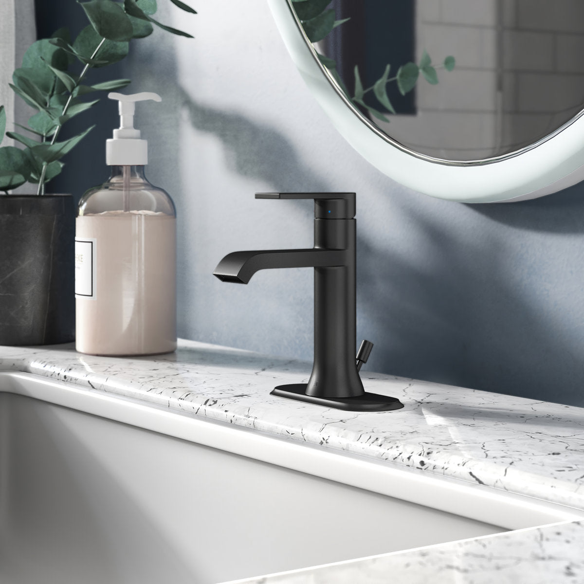 Moen Genta LX Single Hole Bathroom Faucet with Drain Assembly 6702BL
